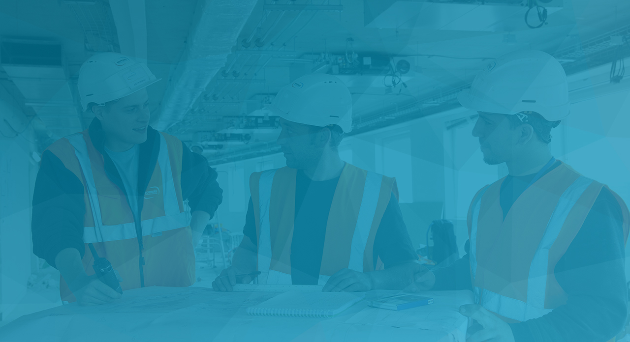 Photo techniciens sur chantier Facility Management