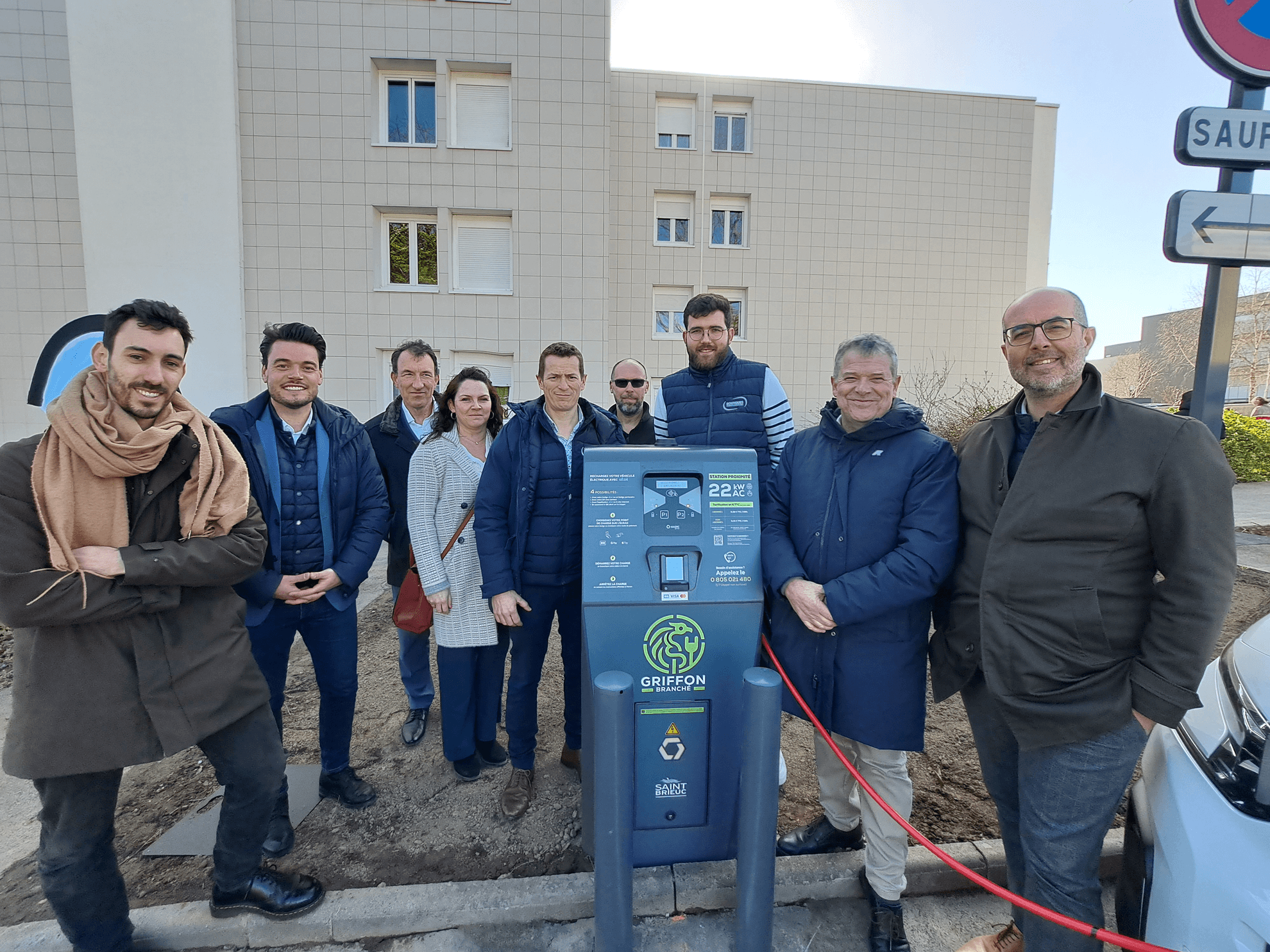 Inauguration borne de recharge