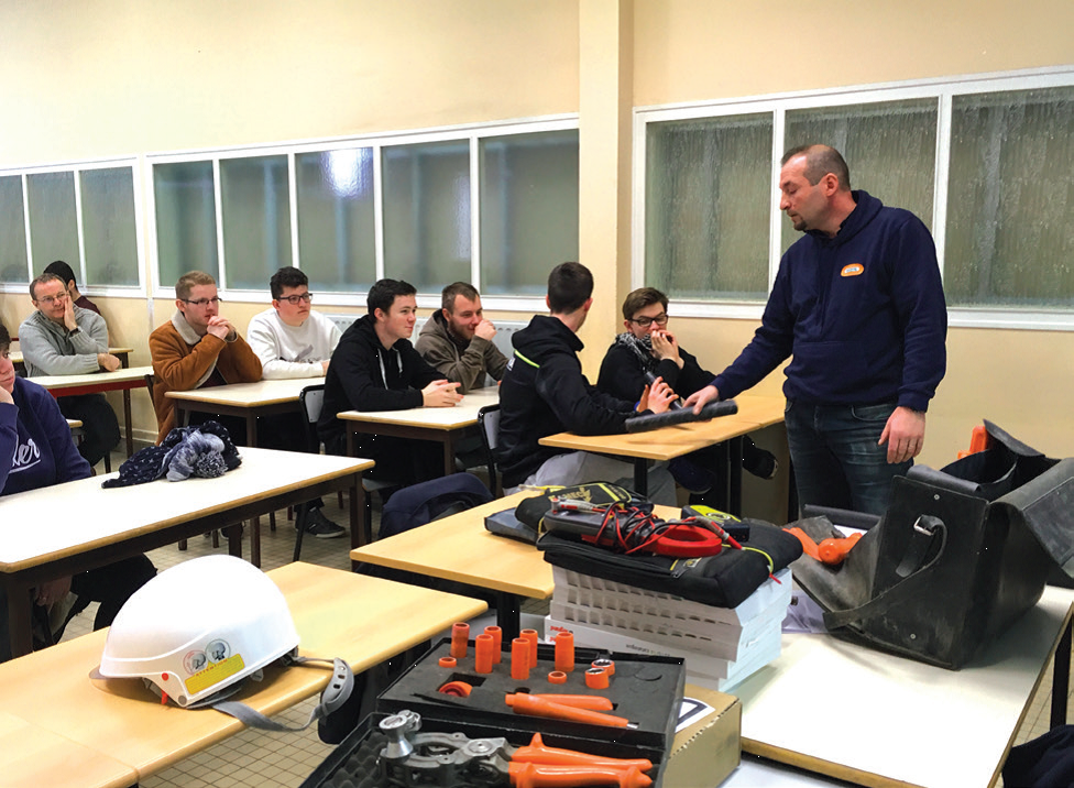 compagnons en salle de formation