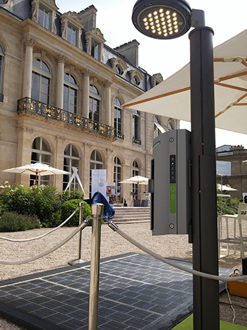 Photo de l'inauguration de la city charge au Palais de l'Elysée