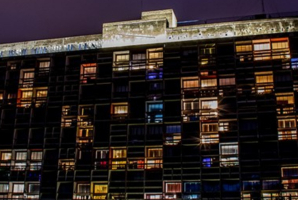 lumières sur firminy bâtiment éclairé